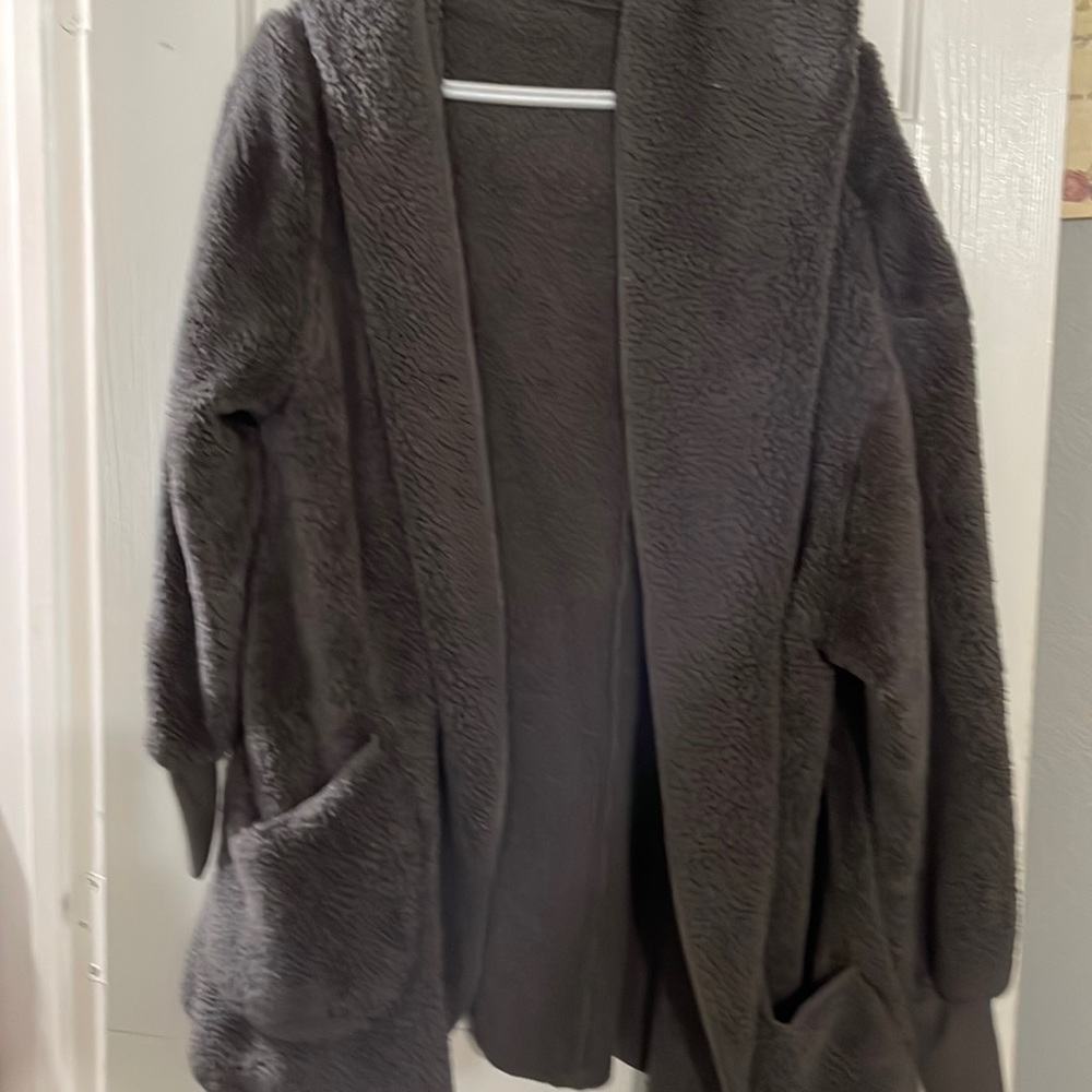 Gray jacket. Size large.